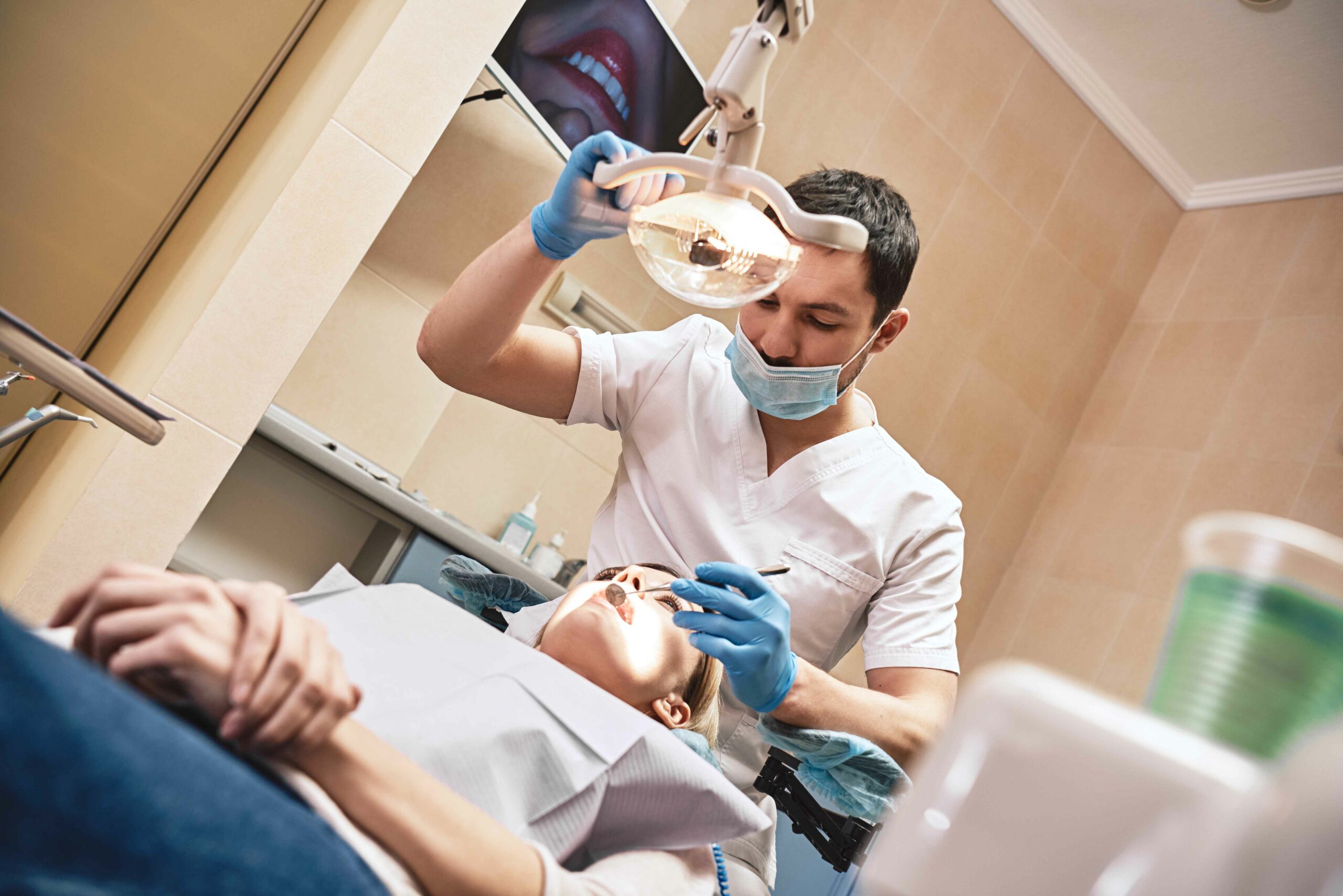 Dentist Doing Emergency Dental Procedure | Solomon Family Dentistry in Summerville & Mount Pleasant, SC